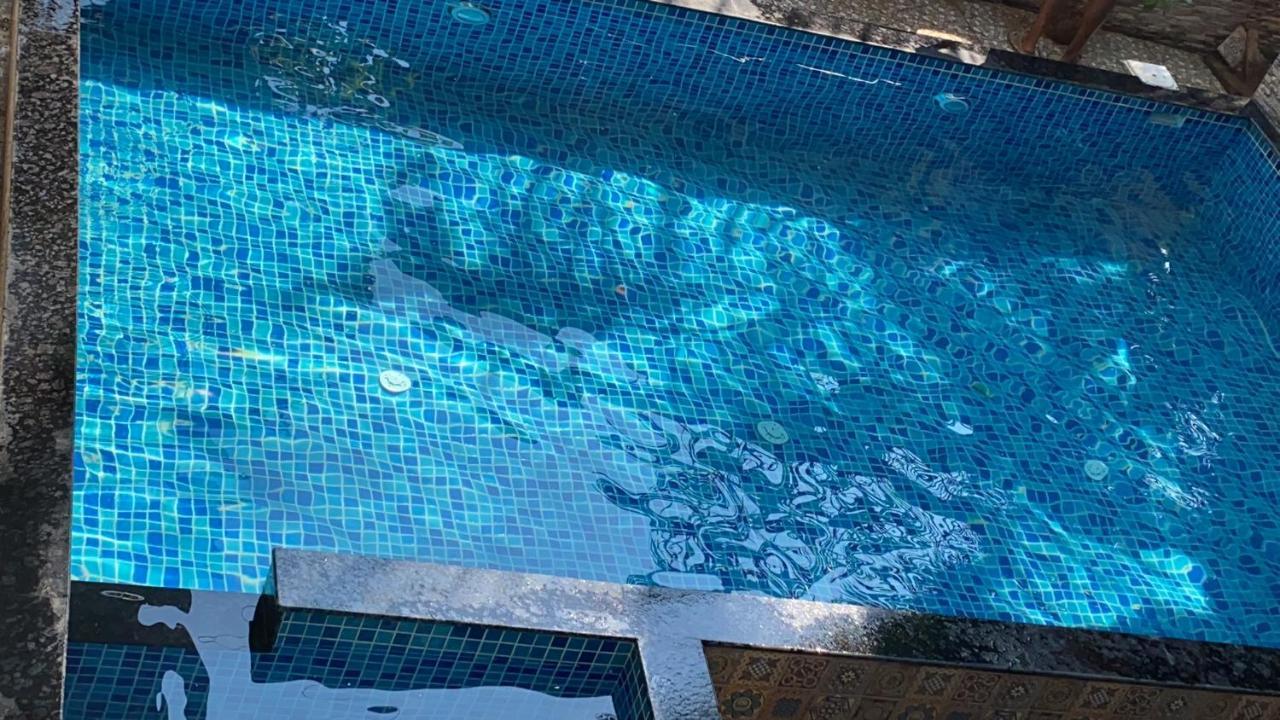 Calangute Beach Side Hotel エクステリア 写真
