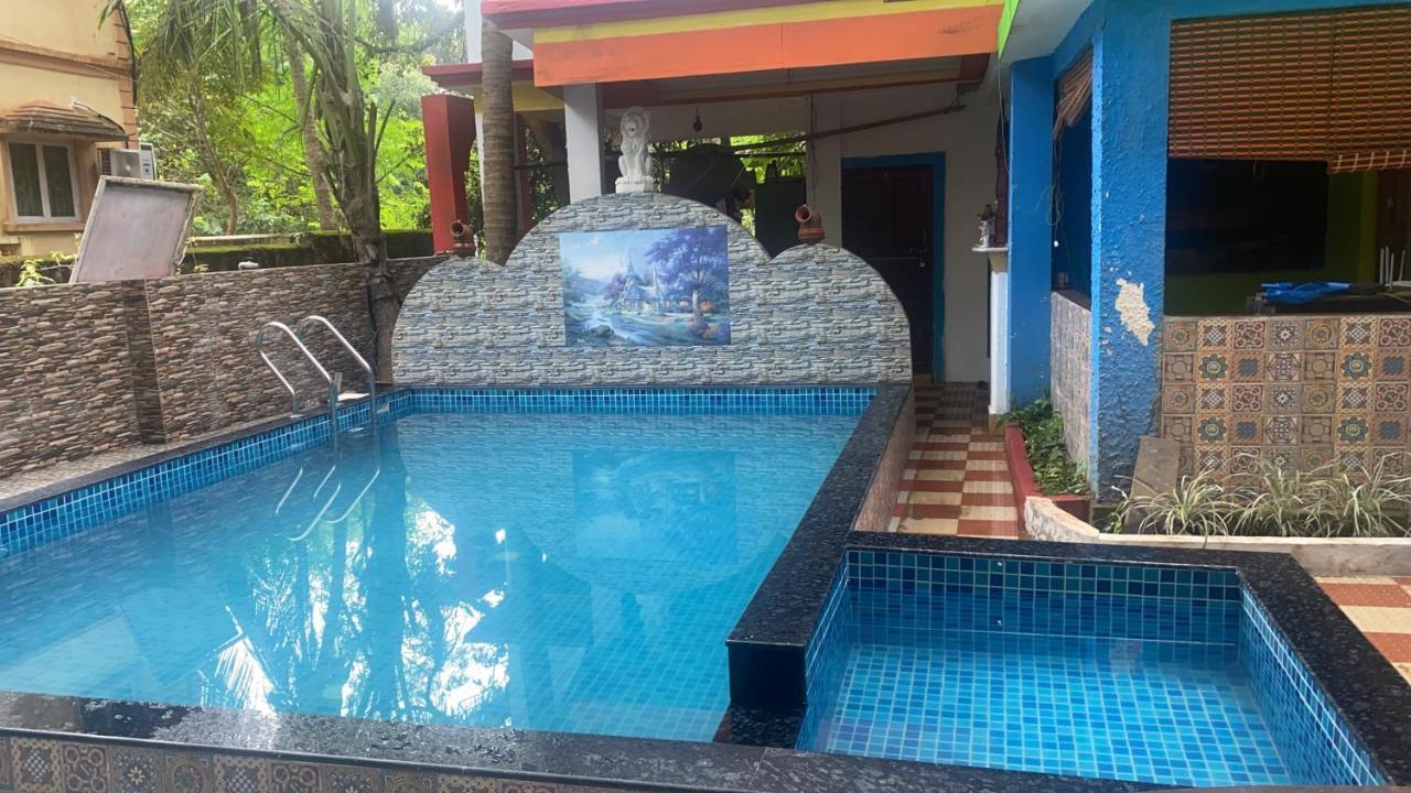 Calangute Beach Side Hotel エクステリア 写真