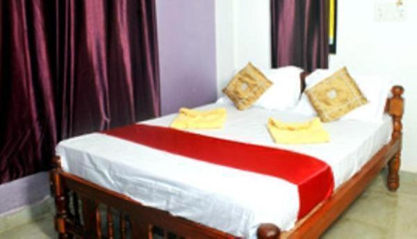 Calangute Beach Side Hotel エクステリア 写真