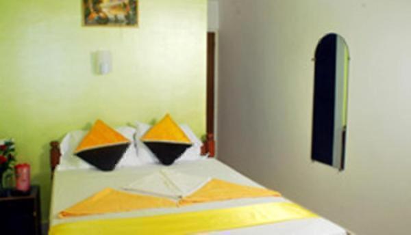 Calangute Beach Side Hotel エクステリア 写真